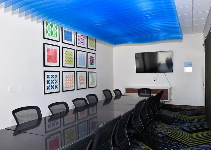Hotel Express & - - O'hare By Ihg Bensenville