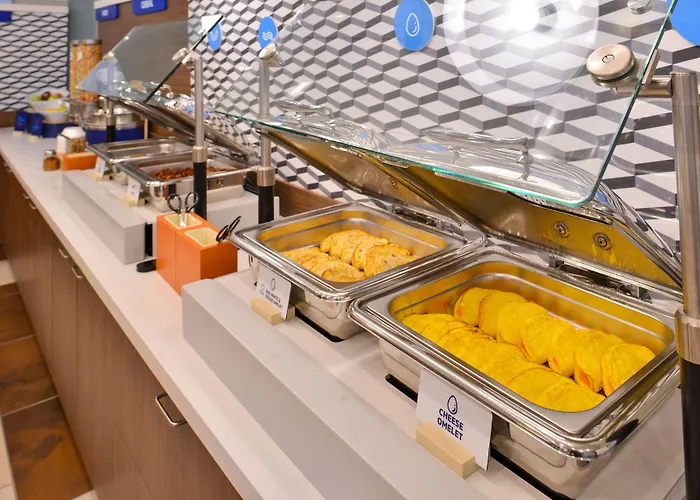 Hotel Express & - - O'hare By Ihg