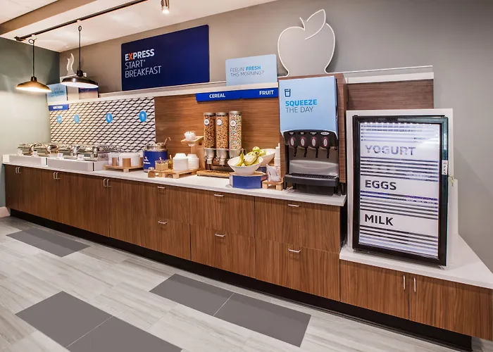 Express & - - O'hare By Ihg 3* Bensenville
